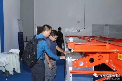 中集車輛燈塔工廠博覽會驚艷亮相，單日斬獲866輛集裝箱訂單